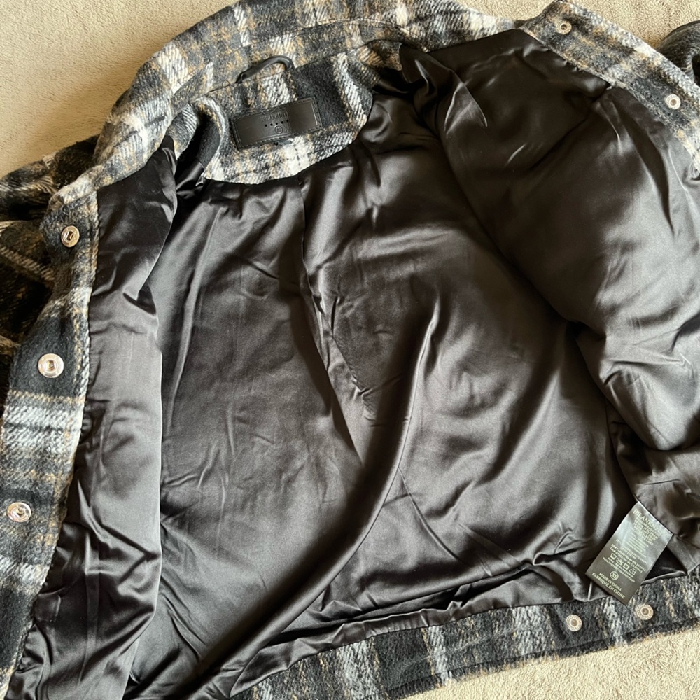 BLANK NYC Cropped Shacket - Picture 4 of 12